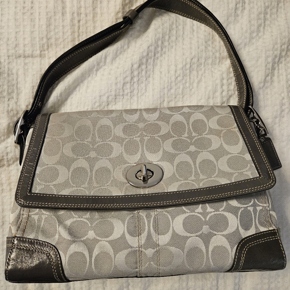 Vintage logo coach purse